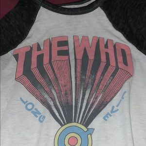 American eagle t shirt